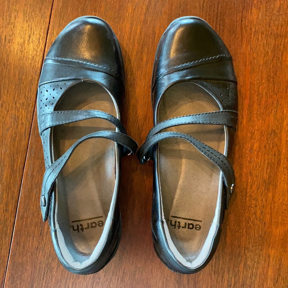 Black leather shoe